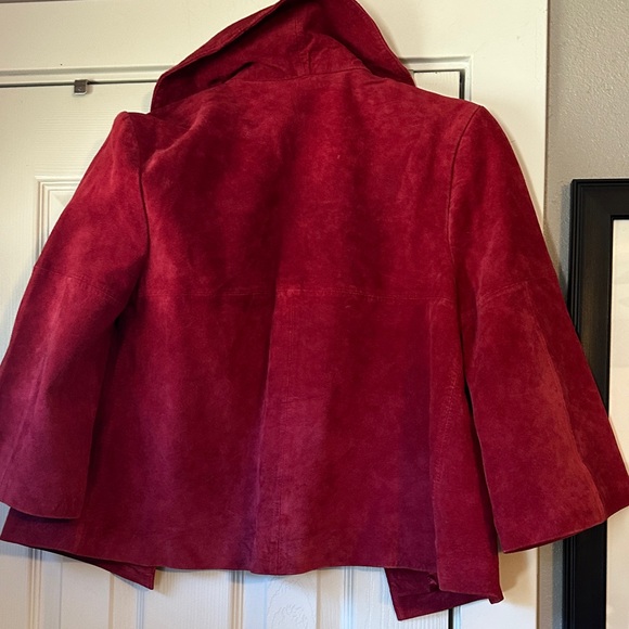 Neiman Marcus Red Leather/Suede Women's Button Jacket - Picture 9 of 10
